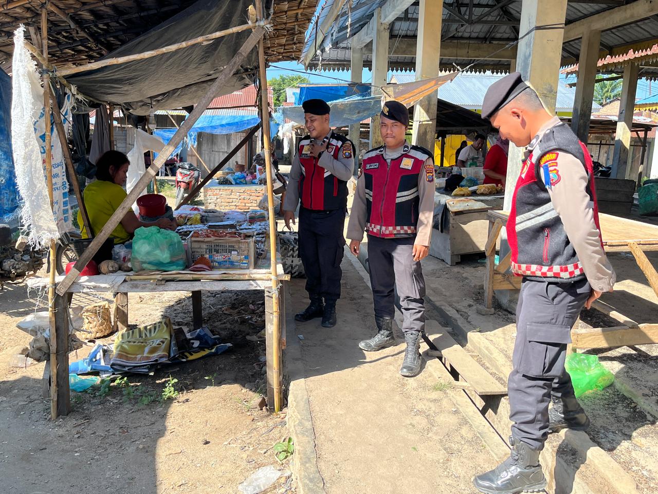 Patroli Presisi Polres Batu Bara Jaga Keamanan Pasar Limapuluh