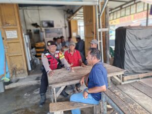 Kanit Samapta Polsek Medang Deras Jaga Harkamtibmas dan Sosialisasikan Pencegahan Kejahatan di Kelurahan Pagurawan