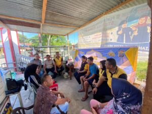 Polsek Indrapura Jalin Silaturahmi dan Dengar Aspirasi Warga Melalui Jumat Curhat di Desa Sipare Pare