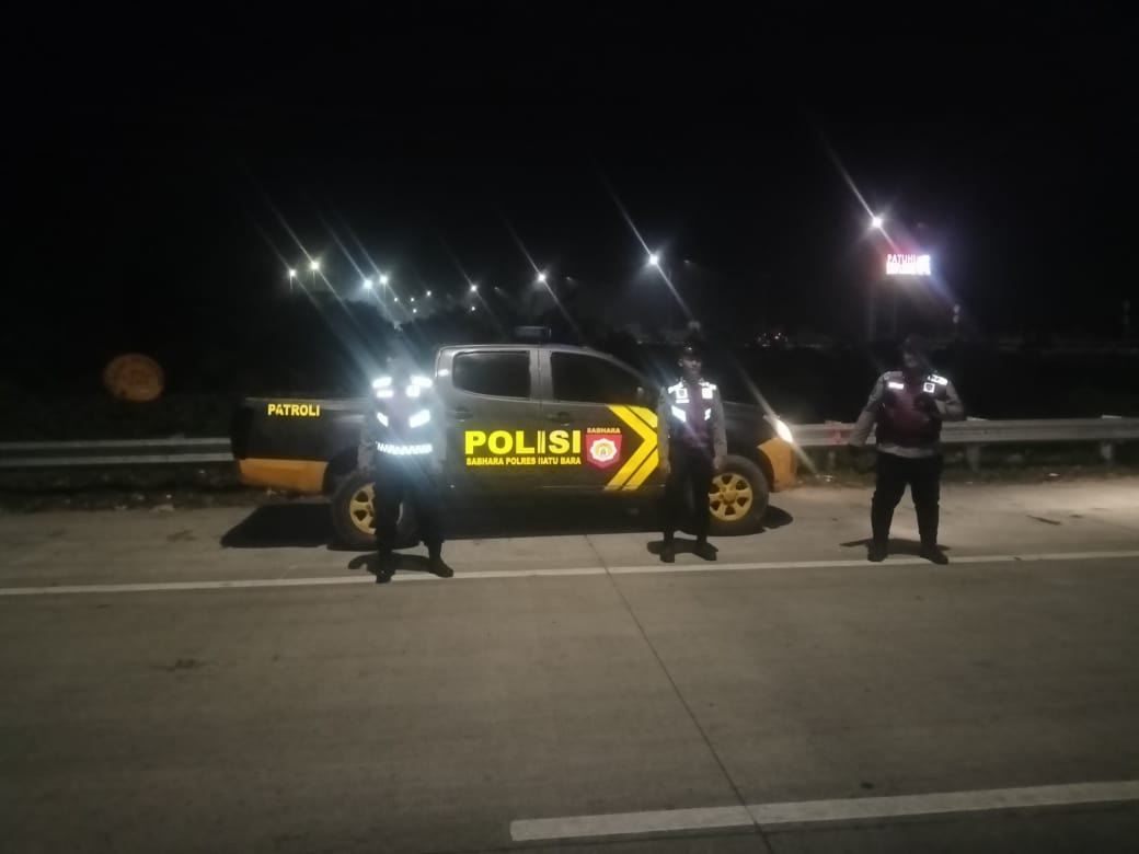 Patroli Presisi Polres Batu Bara Jaga Keamanan Sekitar Pintu Tol Limapuluh