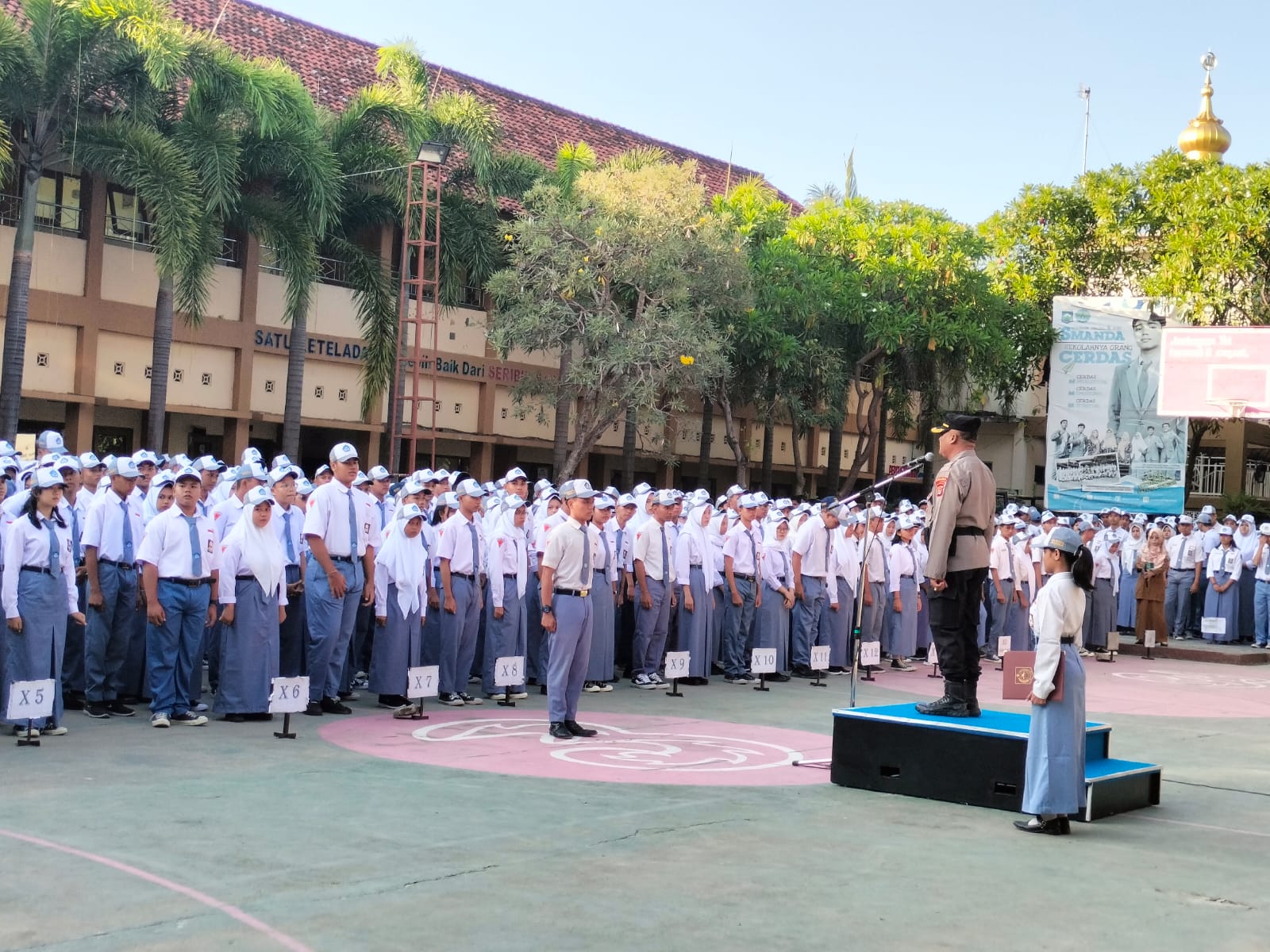 Polda NTB Bina Karakter Siswa SMAN 2 Mataram: Cegah Narkoba, Judi Online, dan Bullying