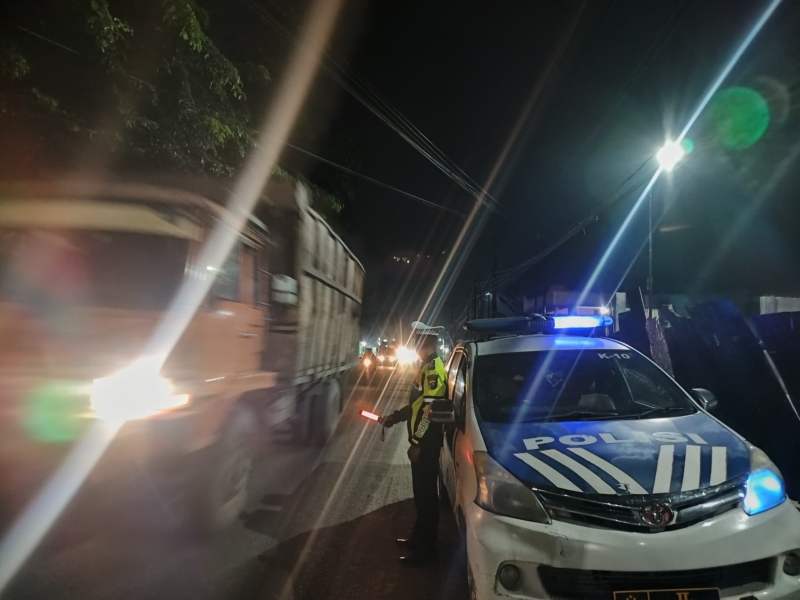 Satlantas Polres Batu Bara Patroli Blue Light Antisipasi Gangguan Kamseltibcarlantas