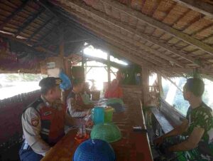 Sat Samapta Polres Batu Bara Sosialisasikan Kamtibmas di Warung Kak Noer, Limapuluh