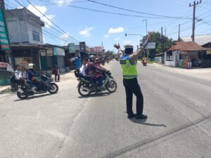 Satlantas Polres Batu Bara Atur Lalu Lintas dan Tertibkan Pelanggaran di Sejumlah Titik