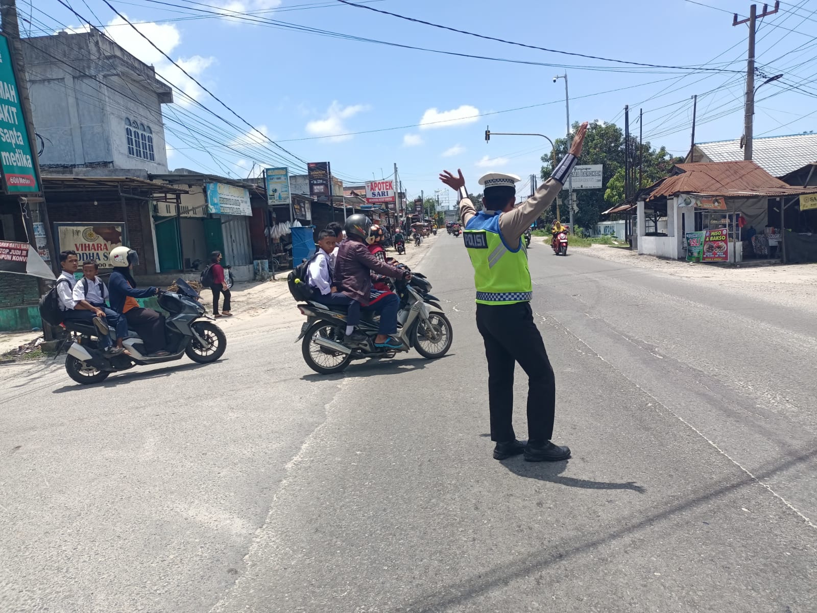 Satlantas Polres Batu Bara Atur Lalu Lintas dan Tertibkan Pelanggaran di Sejumlah Titik