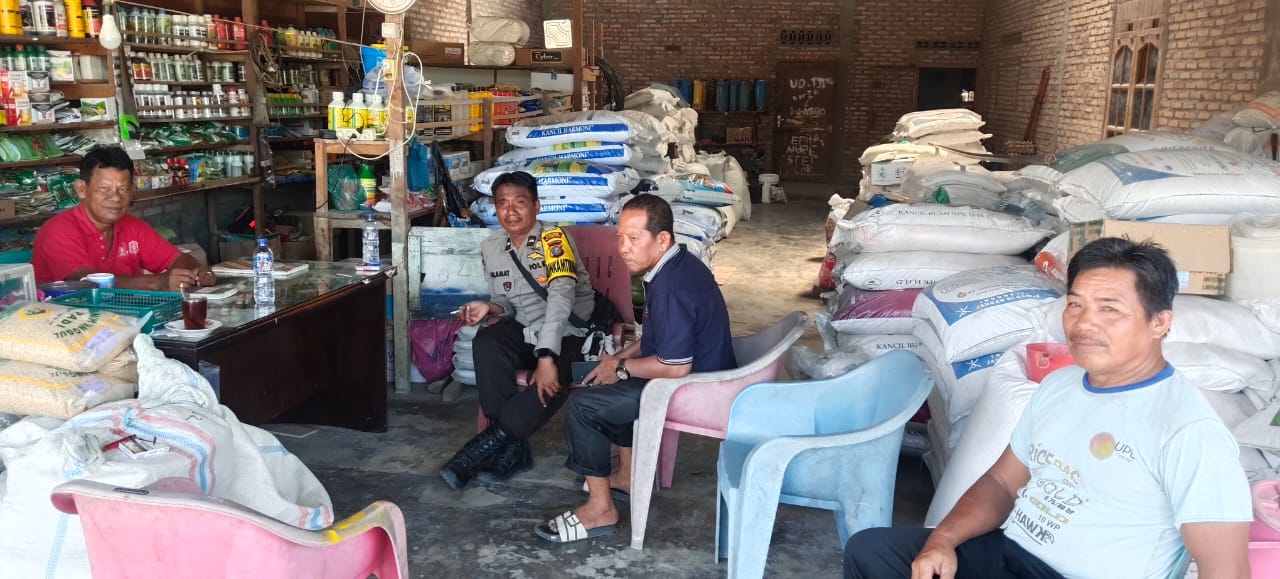 Bhabinkamtibmas Polsek Lima Puluh: Sambang dan Cooling System di Desa Lubuk Cuik