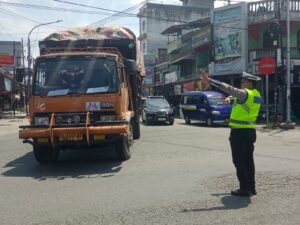 Satlantas Polres Batu Bara Atur Lalu Lintas di Sejumlah Titik Rawan