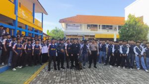 Sat Samapta Polres Purwakarta Kenalkan Anjing Pelacak Ke Pelajar SMK