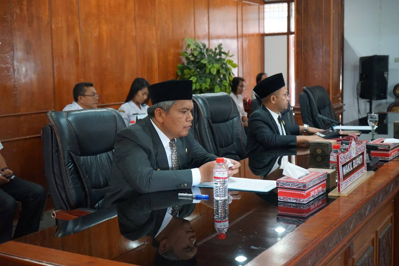 Pemkab Taput Jawab Pandangan Fraksi DPRD: Fokus Pada Kesejahteraan dan Efisiensi Anggaran