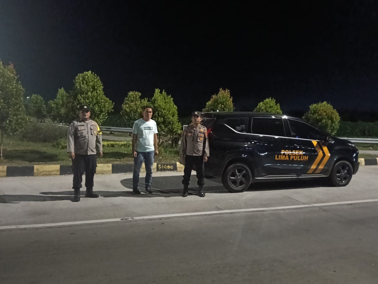 Patroli Mobile Polsek Limapuluh Cegah Gangguan Kamtibmas