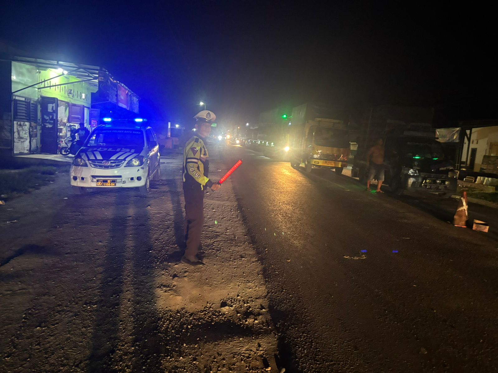 Satlantas Polres Batu Bara Gelar Patroli Blue Light, Tekan Angka Kecelakaan di Jalinsum