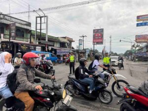 Satlantas Polres Batu Bara Atur Lalu Lintas Pagi di Sejumlah Titik