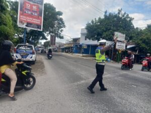 Satlantas Polres Batu Bara Intensifkan Pengaturan Lalu Lintas dan Patroli di Berbagai Titik Rawan   