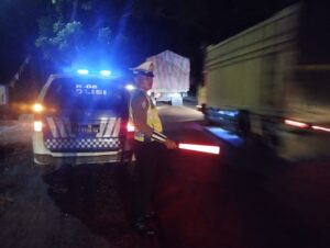 Patroli Blue Light Polres Batu Bara Tingkatkan Keamanan dan Kelancaran Lalu Lintas di Titik Rawan
