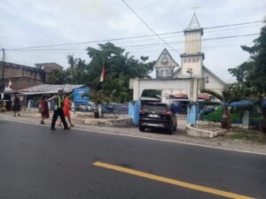 Sat Lantas Polres Batu Bara Amankan Ibadah Gereja di Indrapura