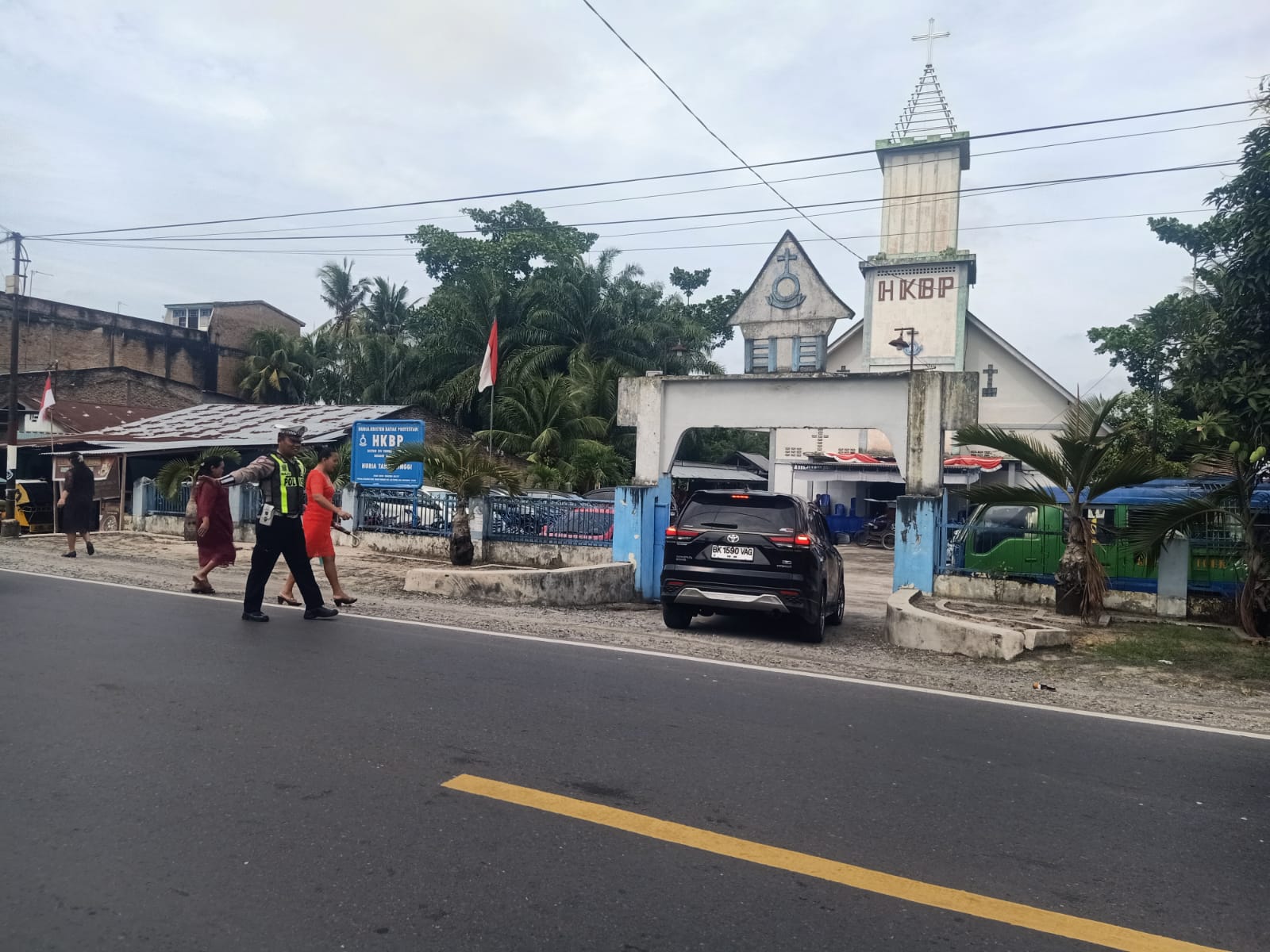 Sat Lantas Polres Batu Bara Amankan Ibadah Gereja di Indrapura