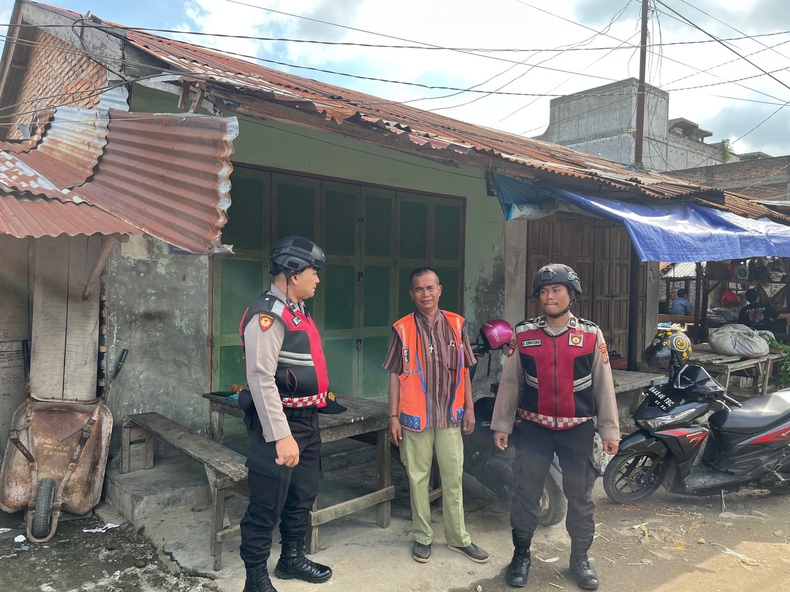 Patroli Presisi Roda Dua Polres Batu Bara Intensifkan Pengawasan 3C di Pasar Lima Puluh