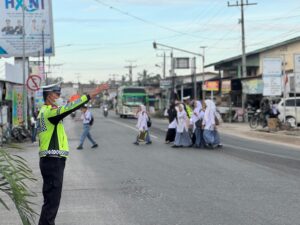 Sat Lantas Polres Batu Bara Gencar Atur Lalu Lintas, Prioritaskan Keamanan dan Kelancaran!