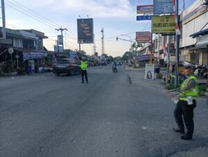 Personel Sat Lantas Polres Batu Bara Aktif Atur Lalu Lintas di Beberapa Titik Strategis