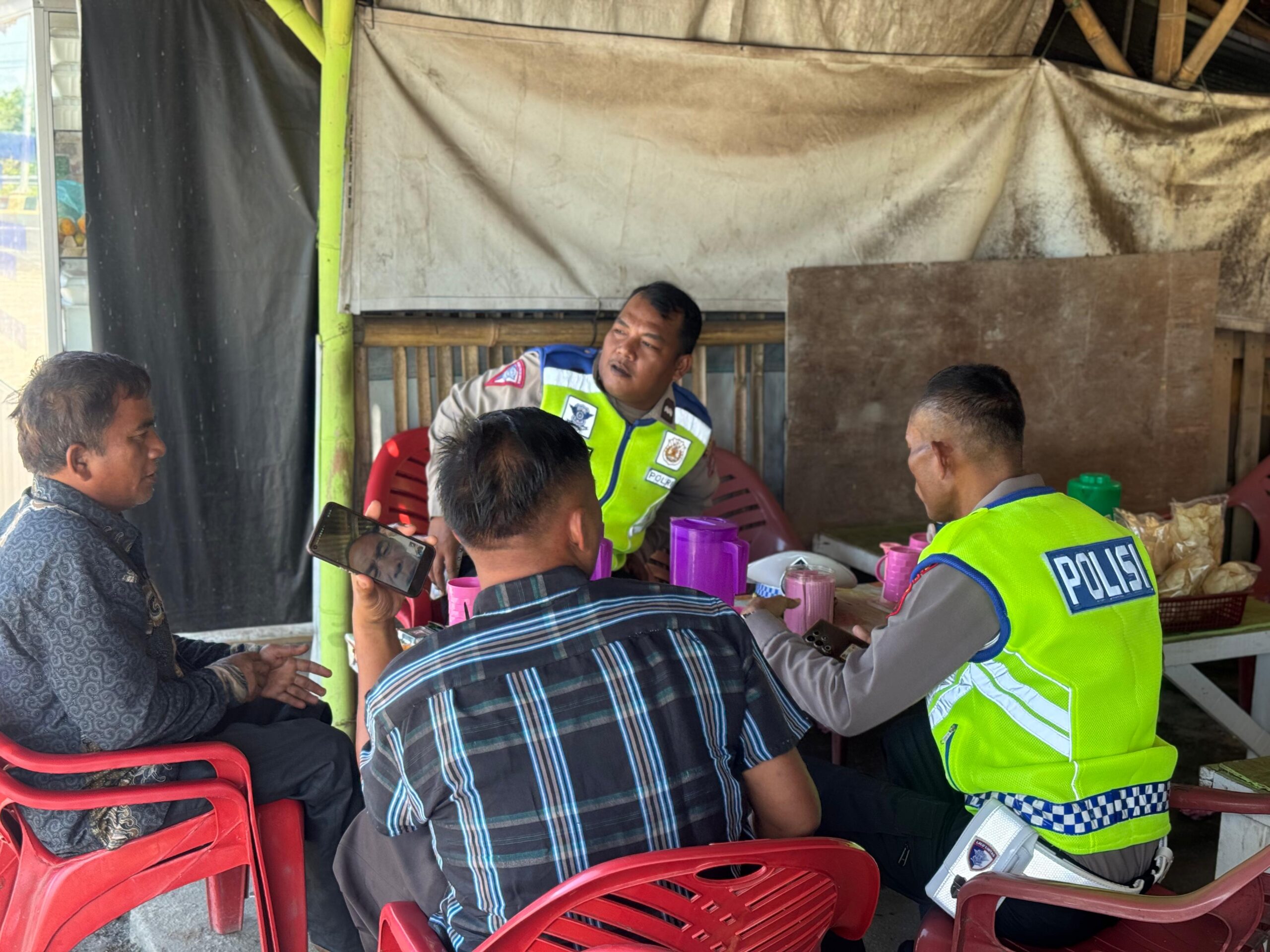 Satlantas Polres Batu Bara Ajak Sopir Bus Jadi Pelopor Keselamatan Lewat Program “Polantas Menyapa”