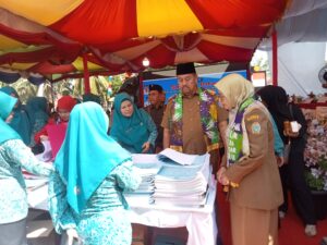 Monitoring TP. PKK Provinsi Sumatera Utara di Desa Percontohan UP2K Desa Mekar Baru, Batu Bara