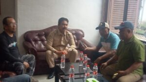 tentang kasus laporan dugaan fitnah yang melibatkan akun media sosial dan anggota DPRD Tanjungbalai Antoni Darwin Nasution