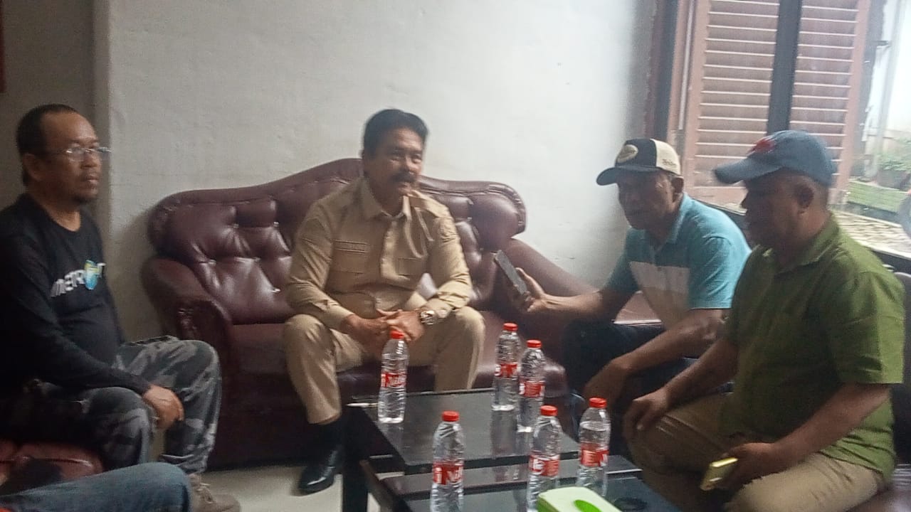 tentang kasus laporan dugaan fitnah yang melibatkan akun media sosial dan anggota DPRD Tanjungbalai Antoni Darwin Nasution