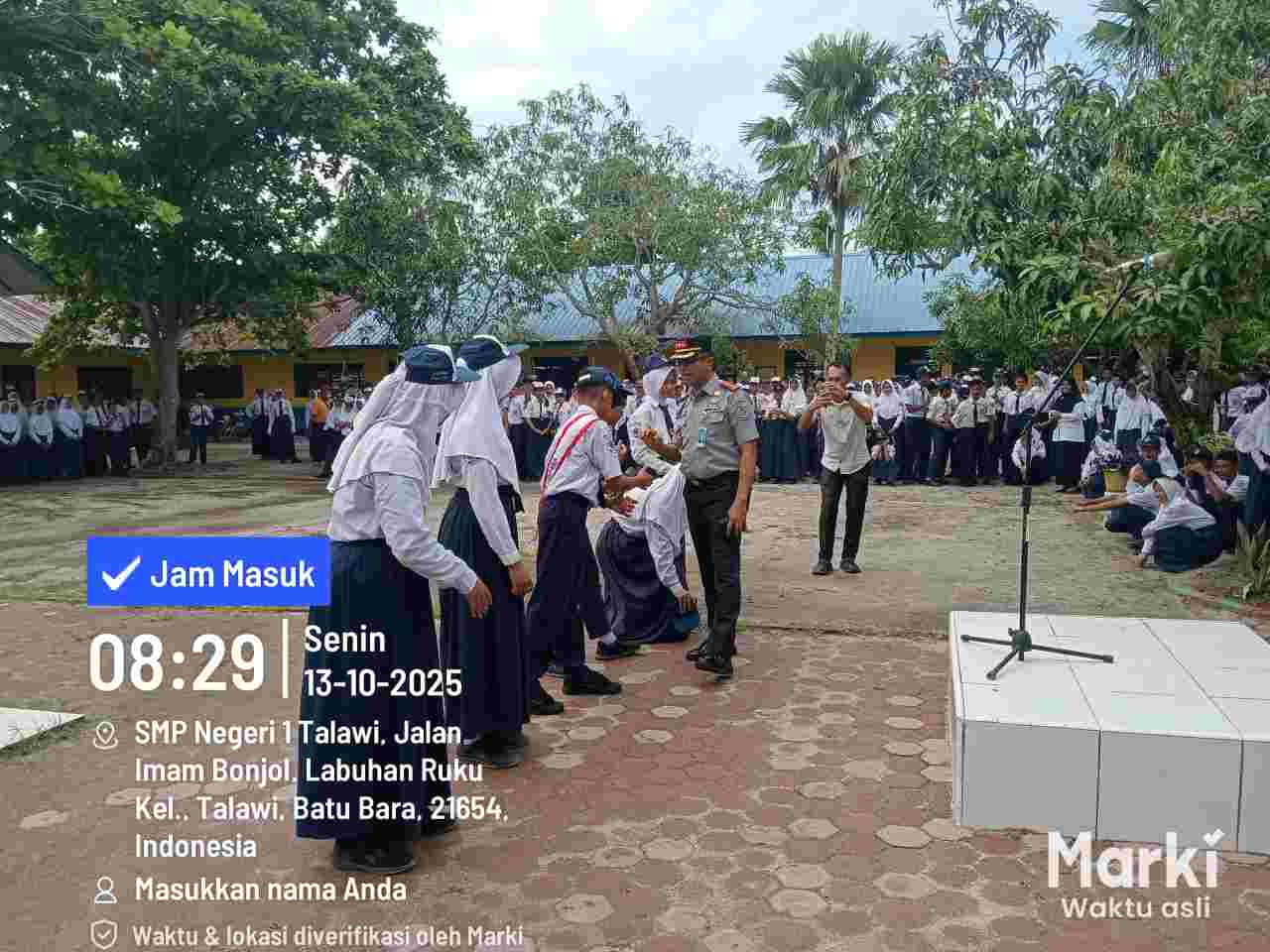 Kalapas Labuhan Ruku Gencarkan Sosialisasi Bahaya Narkoba Melalui Kuis Interaktif di SMPN 1 Talawi