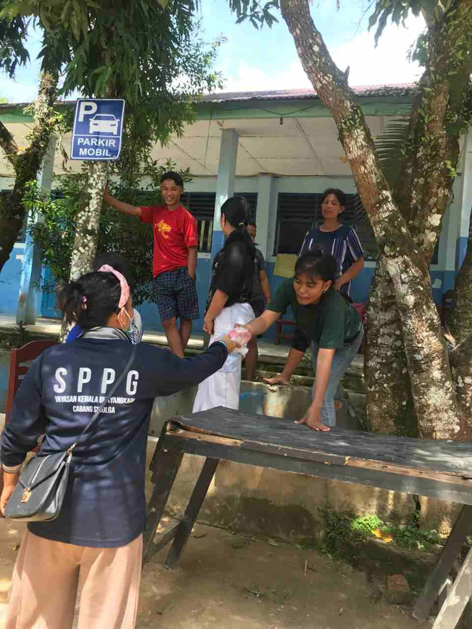 ‎SPPG Yayasan Kemala Bhayangkari Cabang Sibolga Salurkan 2.000 Paket Gizi Anak untuk Penyintas Banjir dan Longsor*/