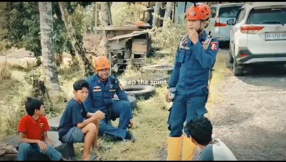 Komitmen Tak Kenal Lelah Tim SAR Korpolairud di Garis Depan Bencana