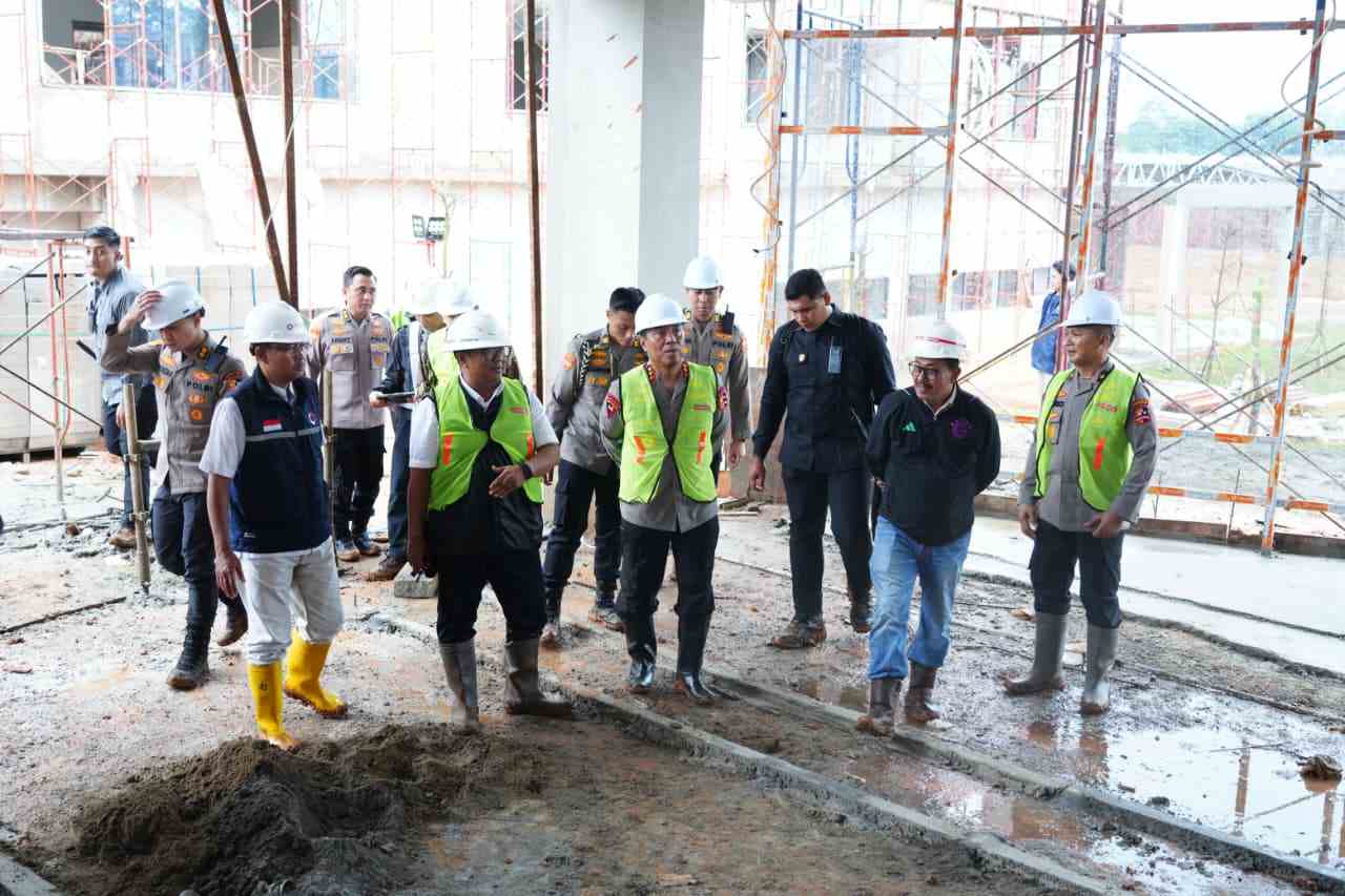 Wakapolri Pantau Pembangunan SMA Kemala Taruna Bhayangkara, Progres Lampaui Target