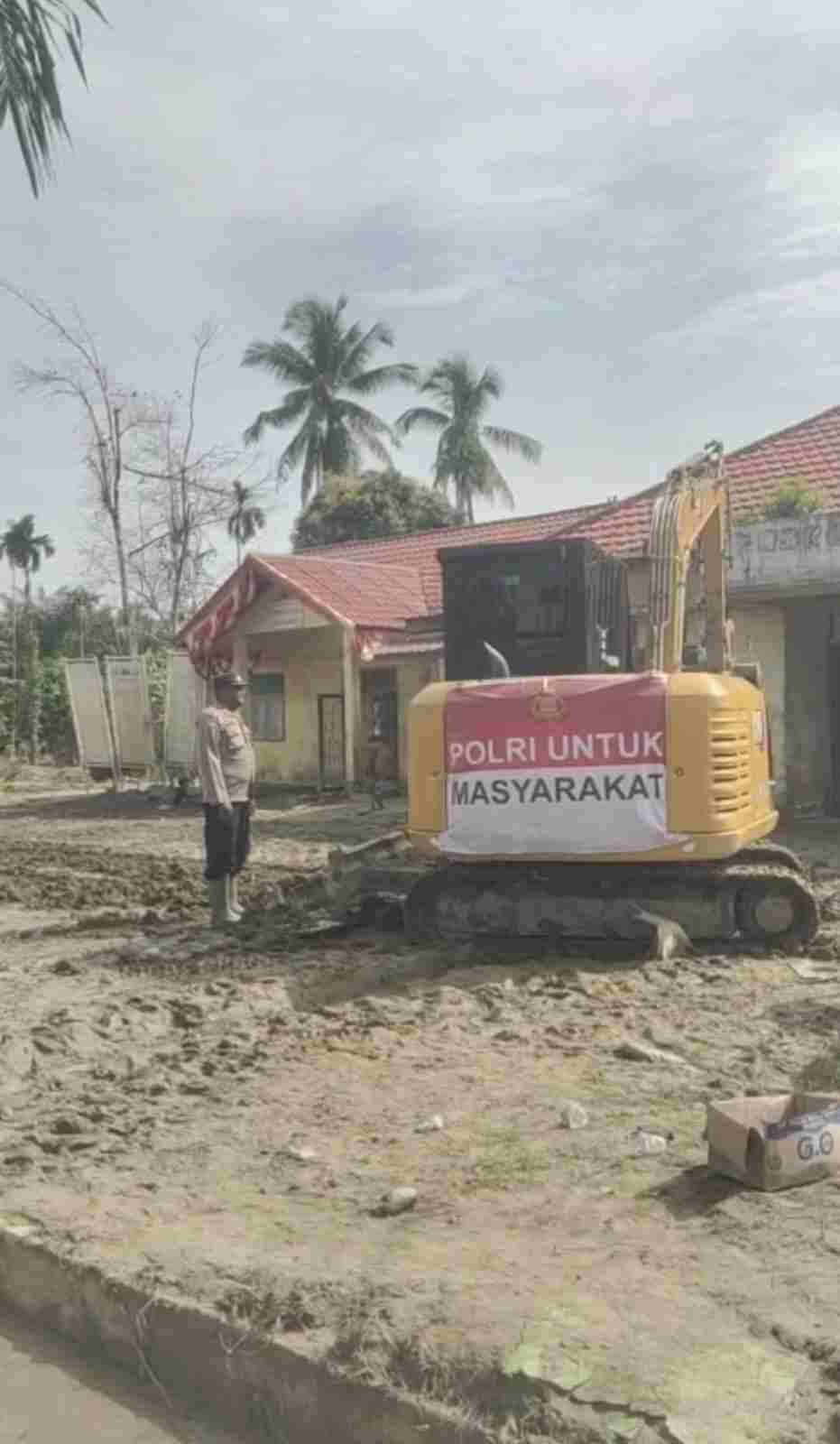 Polri Kerahkan Alat Berat untuk Percepat Pemulihan Pascabencana di Sumatra