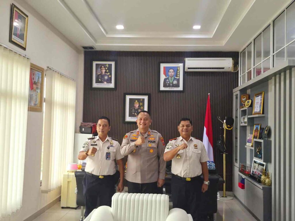 Pererat Silaturahmi, Kalapas Labuhan Ruku Sambangi Polres Batu Bara untuk Tingkatkan Sinergitas Penegak Hukum