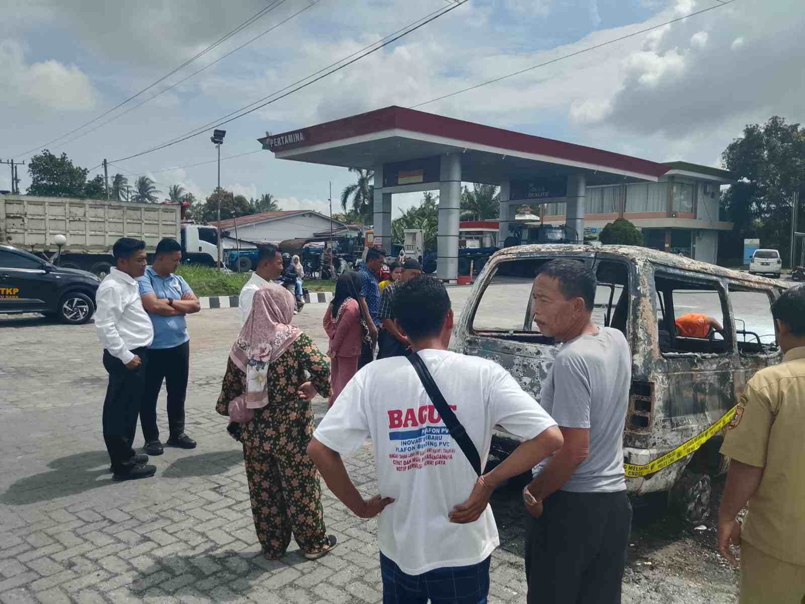 Korsleting Aki Picu Kebakaran Mobil di SPBU Pakam, Rugi Rp20 Juta