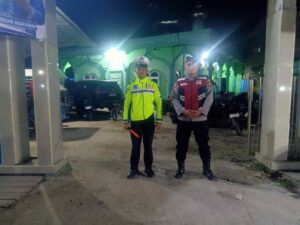 Polsek Indrapura Gelar Pengamanan Intensif Sholat Tarawih, Jaga Kekhusyukan Ibadah di Bulan Ramadhan