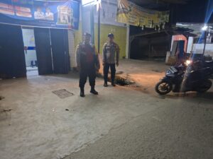 Personil Polsek Medang Deras Laksanakan Patroli Asmara Subuh, Ciptakan Situasi Kamtibmas Aman dan Kondusif